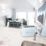 Yasmina Villa *